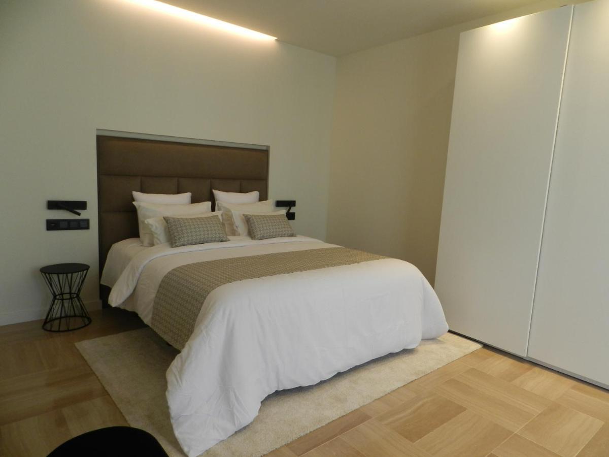 Hotel Manel Martorell Exterior photo